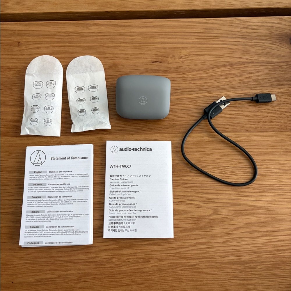 (NEW UNUSED!) Audio Technica ATH-TWX7 Silver Wireless Earbuds with Charging Case